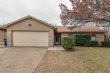 6420 Alta Vista Drive Watauga, TX 76148