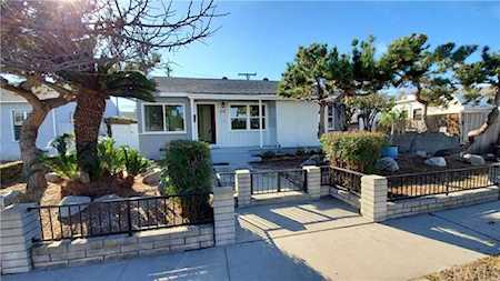 4940 Montair Avenue Lakewood, CA 90712