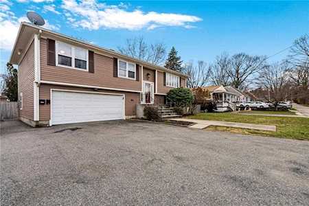 24 Randall Rd North Providence, RI 02904