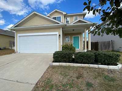 156 Triumph RD Buda, TX 78610