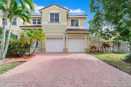 3855 SW 171st Ter Miramar, FL 33027