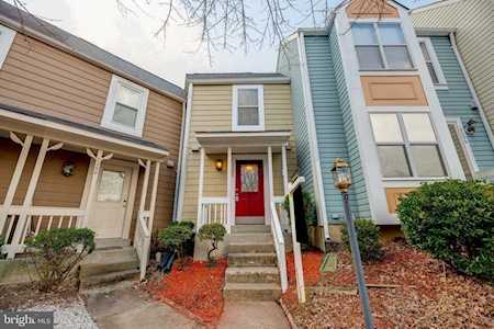 7258 Liverpool Ct Alexandria, VA 22315