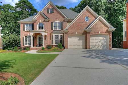 946 Great Pine Ln Snellville, GA 30078