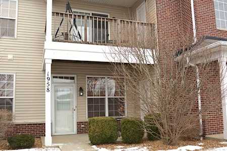 1958 Parkside Dr #1958 Shorewood, IL 60404
