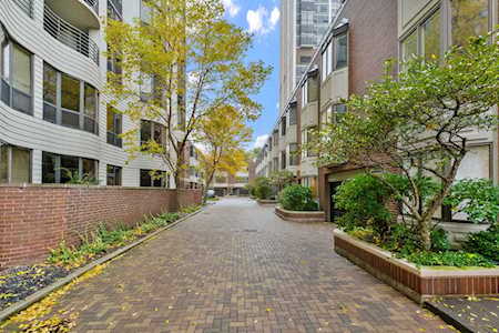 1740 N Clark St #1724 Chicago, IL 60614