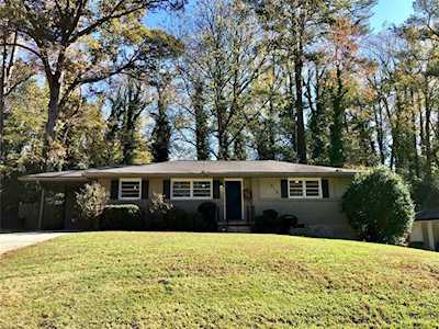 2949 Mount Olive Dr Decatur, GA 30033
