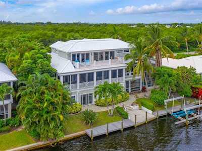 1206 Bay Dr Sanibel, FL 33957