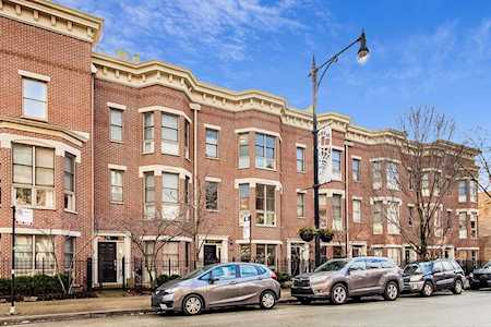 1731 W Belmont Ave Chicago, IL 60657