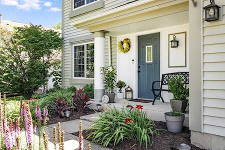 1748 Coach Dr Naperville, IL 60565