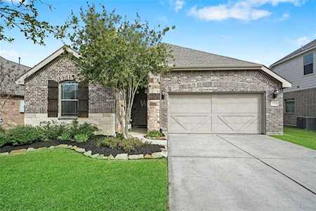 22318 Mosshall Ct Tomball, TX 77375