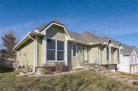5826 N College Ave Gladstone, MO 64119