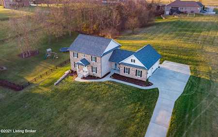 664 Peach Orchard Cir Louisville, KY 40023