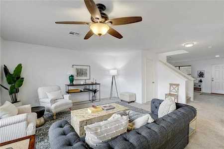 120 Rudy LN Kyle, TX 78640