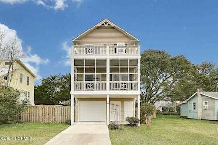 230 Florida Avenue Carolina Beach, NC 28428