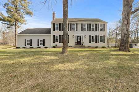 18 Jacob Dr Mansfield, MA 02048