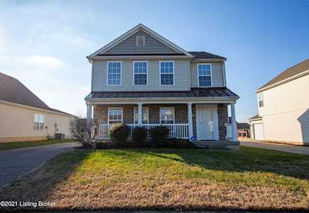5911 Bannon Crossings Dr Louisville, KY 40228