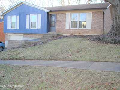 5602 Wooded Lake Dr Louisville, KY 40299