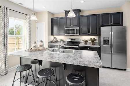 289 Goldenstar Ln Portsmouth, VA 23701