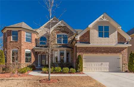 957 Pont Du Gard Ct Buford, GA 30518