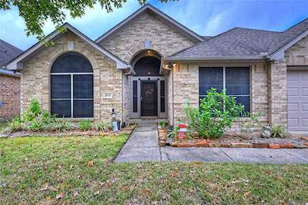 1415 Ivory Crossing Ct Pasadena, TX 77586