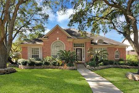 1510 Meadow Glade Ct Sugar Land, TX 77479