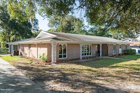 6852 Simca Dr Jacksonville, FL 32277