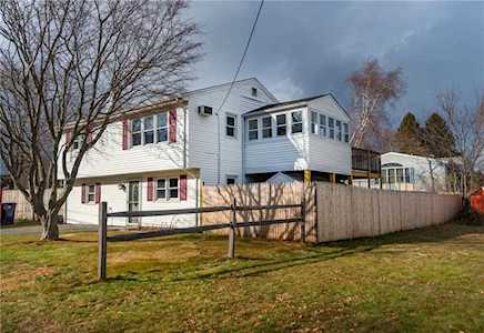 118 Pettee Ave North Kingstown, RI 02852