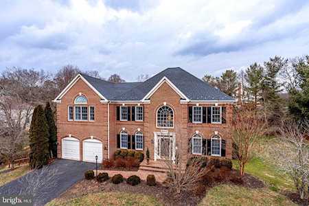 10600 Little Run Farm Ct Vienna, VA 22182