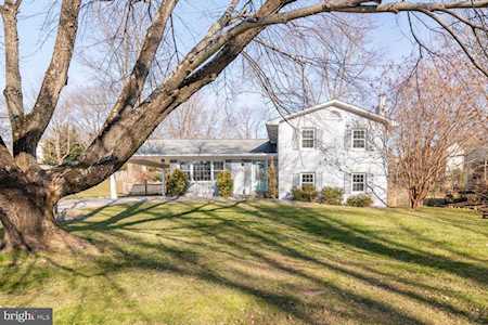 711 Mckinley St NE Vienna, VA 22180