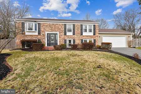 1007 Windcroft Glen Ct Herndon, VA 20170