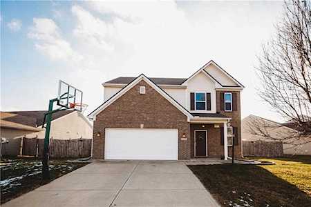 5221 Bombay Dr Indianapolis, IN 46239