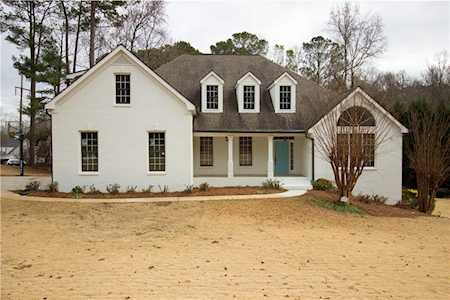 4830 Hamptons Club Dr Alpharetta, GA 30004