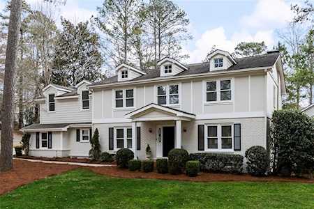 1035 Martins Lake Close Roswell, GA 30076