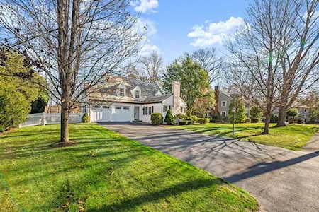 11 Shelley Road Wellesley, MA 02481
