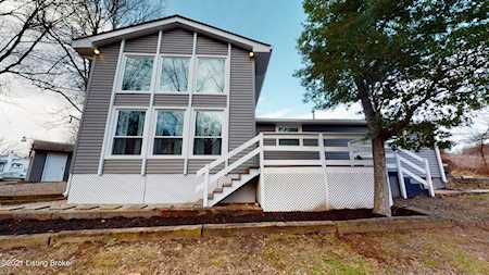 2009 Lonesome Hollow Rd Louisville, KY 40272