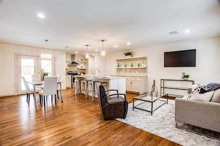 10314 Baronne Circle Dallas, TX 75218