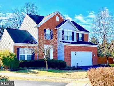 8214 Royal Star Ct Pasadena, MD 21122