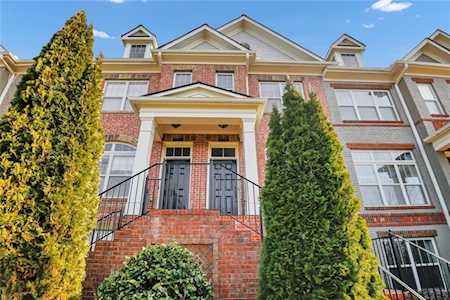 7170 Glisten Ave Atlanta, GA 30328