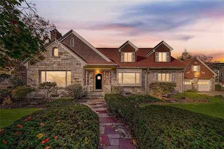 13 Famiglietti Dr Providence, RI 02904