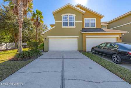 3764 American Holly Rd Jacksonville, FL 32226