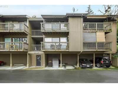 7748 SW Barnes Rd #G Portland, OR 97225