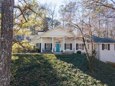 4588 Tall Pines Dr NW Atlanta, GA 30327