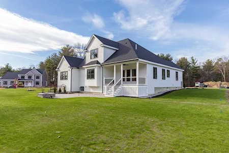 6 Fitzpatrick Lane Billerica, MA 01821