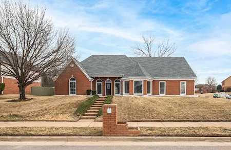 9025 Chimneyrock Blvd Memphis, TN 38016