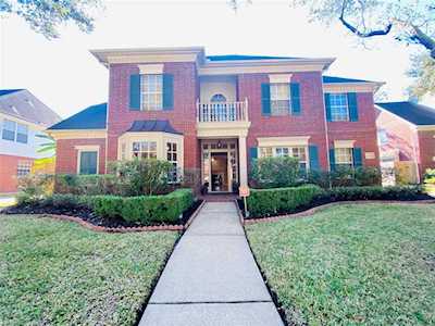 4207 Caroline Ct Sugar Land, TX 77479