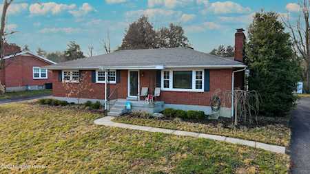 200 Wildwood Ln Louisville, KY 40223