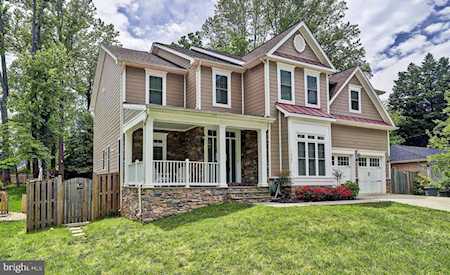 1205 Cottage St SW Vienna, VA 22180