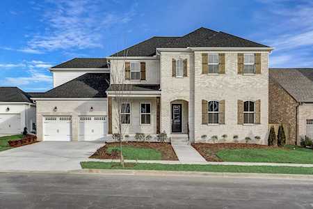 177 Ashington Cir Hendersonville, TN 37075