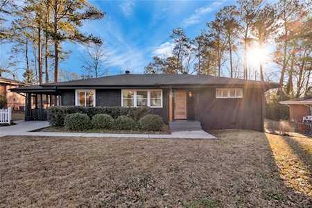 3697 Crestview Dr SE Smyrna, GA 30082
