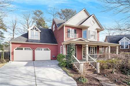 2617 Briers North Dr Dunwoody, GA 30360